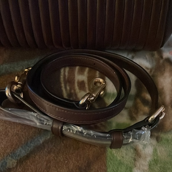 $25 ENTRY Nov GIVEAWAY Coach leather quilted oxblood  crossbody Entry only - Picture 13 of 16